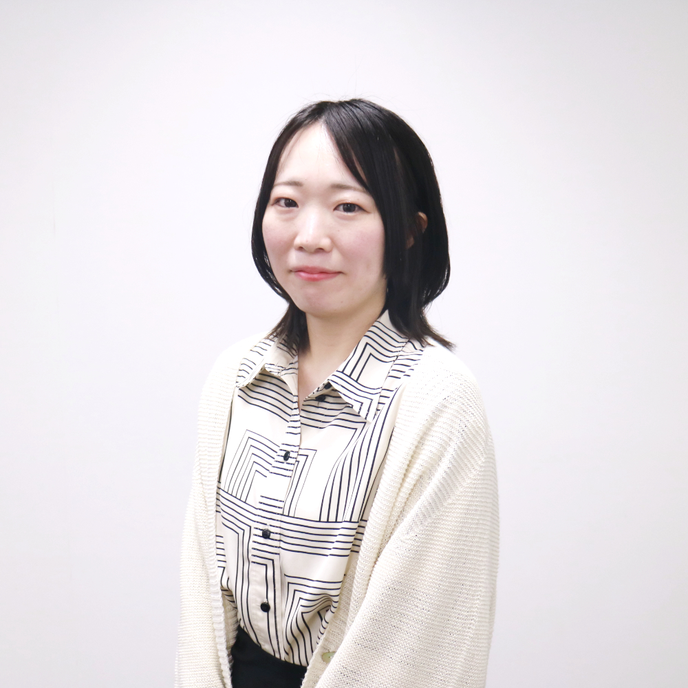 小川 綾音